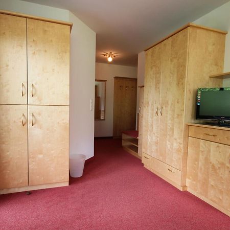 באד קליניקירשהיים Hotel Garni Sonnblick חדר תמונה